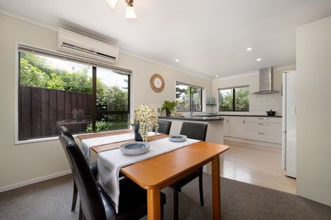 Photo of property in 1/20 Seneca Court, Golflands, Auckland, 2013