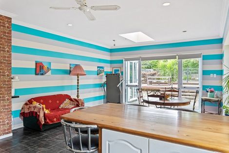 Photo of property in 39 Dale Road, Raumati South, Paraparaumu, 5032