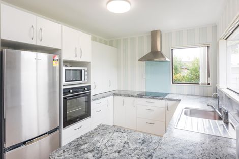 Photo of property in 34 Roberts Line, Kelvin Grove, Palmerston North, 4414