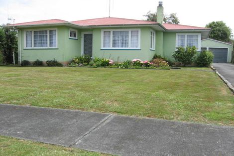 Photo of property in 8 Blenheim Place, Feilding, 4702