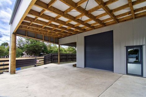 Photo of property in 37 Chester Road, Clareville, Carterton, 5791