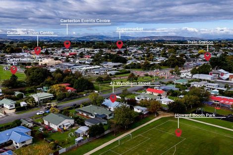 Photo of property in 42 Wyndham Street, Carterton, 5713