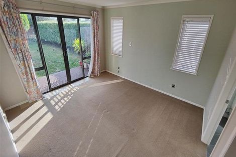 Photo of property in 10 Nielsen Gardens, Rototuna, Hamilton, 3210