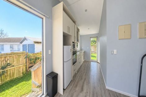 Photo of property in 105 Mahia Road, Wattle Downs, Auckland, 2103