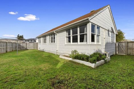 Photo of property in 24 Sare Crescent, Fairfield, Hamilton, 3214