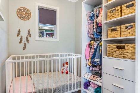 Photo of property in 33 Margaret Road, Raumati Beach, Paraparaumu, 5032