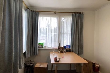 Photo of property in 17 Jamaica Place, Blockhouse Bay, Auckland, 0600