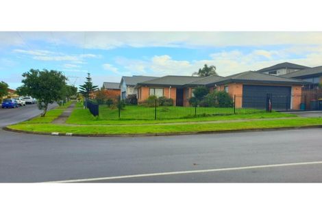 Photo of property in 25 Medvale Avenue, Flat Bush, Auckland, 2019