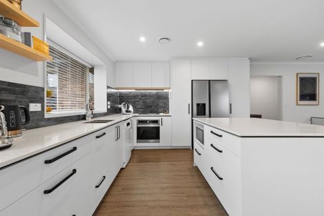 Photo of property in 44 Welsford Street, Woodend, 7610