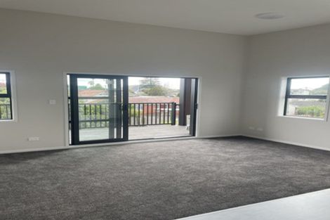 Photo of property in 6 Hamlin Road, Mount Wellington, Auckland, 1060