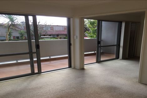 Photo of property in 5c/30 Westward Ho, Glen Eden, Auckland, 0602