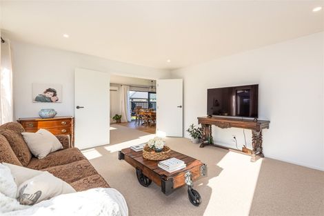 Photo of property in 9 Angus Place, Rangiora, 7400