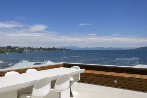 Photo of property in 20/225 Lake Terrace, Waipahihi, Taupo, 3330