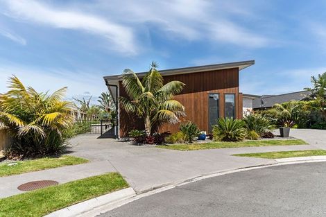 Photo of property in 14 Waitaha Place, Bell Block, New Plymouth, 4312