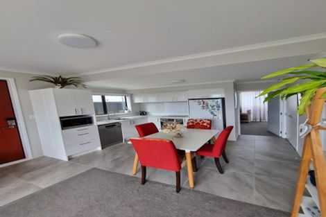 Photo of property in 10 Raranga Lane, Hobsonville, Auckland, 0616