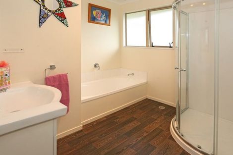 Photo of property in 49a Forest Hill Road, Henderson, Auckland, 0612