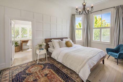 Photo of property in 7 Summer Street, Stanley Point, Auckland, 0624