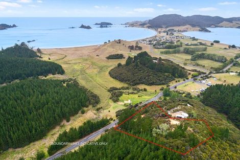 Photo of property in 638 Whangaruru Road North, Whangaruru, Russell, 0184
