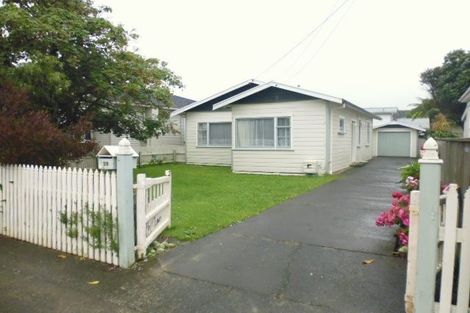Photo of property in 39 Kings Crescent, Hutt Central, Lower Hutt, 5010