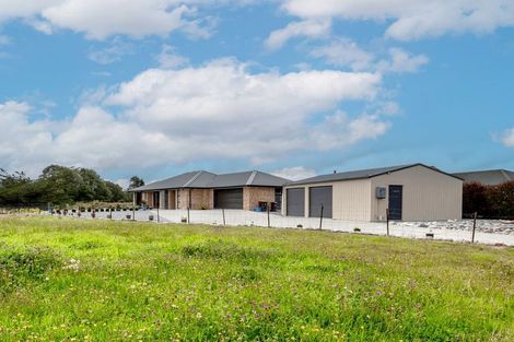 Photo of property in 8 Pukaki Avenue, Ngahere, 7872