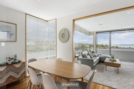 Photo of property in 2/55 Parr Terrace, Castor Bay, Auckland, 0620