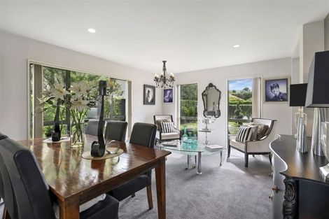 Photo of property in 28 Highcrest Heights, Westmorland, Christchurch, 8025