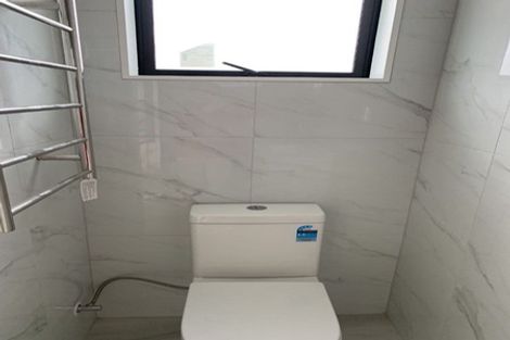 Photo of property in 9a Poruru Close, Papakura, 2110