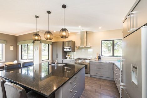 Photo of property in 2757 State Highway 1, Rongotea, Palmerston North, 4479