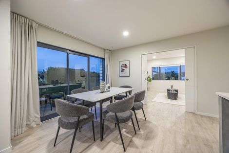 Photo of property in 21 Vintry Drive, Huapai, Kumeu, 0810