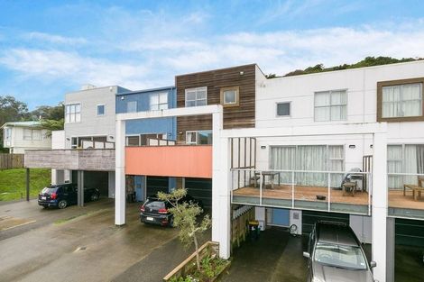 Photo of property in 56 Saddleback Grove, Karori, Wellington, 6012