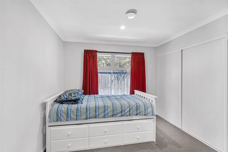 Photo of property in 6 Cameron Crescent, Rolleston, 7614