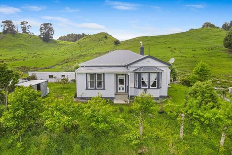 Photo of property in 14 Wilson Road, Hunterville, 4730