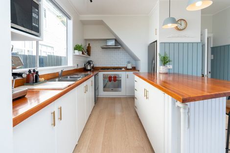 Photo of property in 150 Owhiro Bay Parade, Owhiro Bay, Wellington, 6023