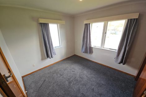 Photo of property in 17 Sutton Crescent, Papakura, 2110
