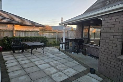 Photo of property in 1/130 Middlepark Road, Sockburn, Christchurch, 8042