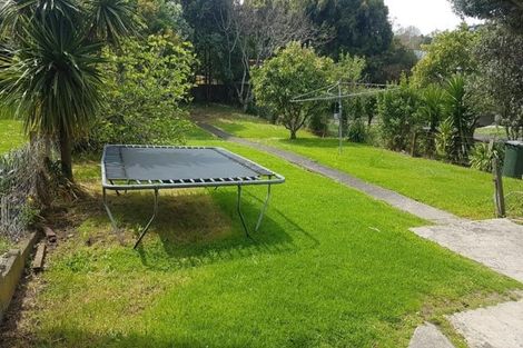Photo of property in 34 Sutherland Road, Point Chevalier, Auckland, 1025