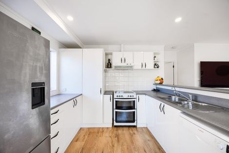 Photo of property in 5 Shadon Place, Stanmore Bay, Whangaparaoa, 0932