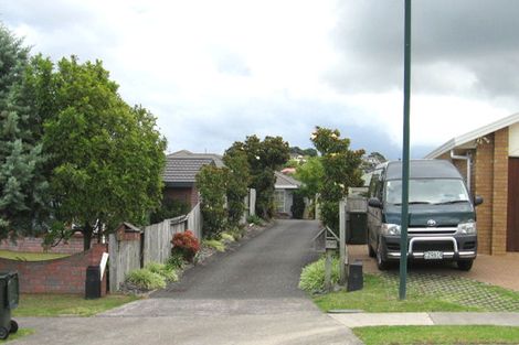 Photo of property in 6 Rosetti Rise, West Harbour, Auckland, 0618