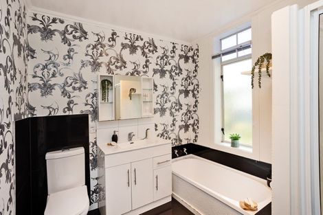 Photo of property in 70 Sydney Street, Windsor, Invercargill, 9810