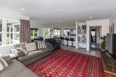 Photo of property in 122 Ruapehu Street, Paraparaumu, 5032