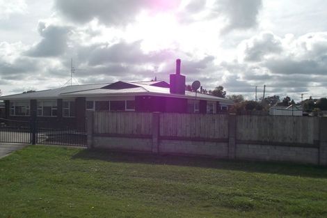 Photo of property in 1 Ouse Street, Rongotea, 4476