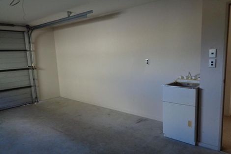 Photo of property in 8/103 Swanson Road, Henderson, Auckland, 0610