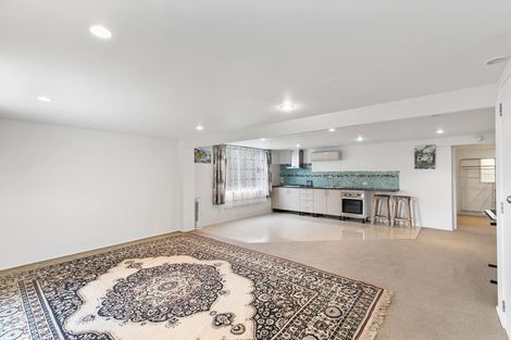 Photo of property in 12 Gledstane Road, Stanmore Bay, Whangaparaoa, 0932