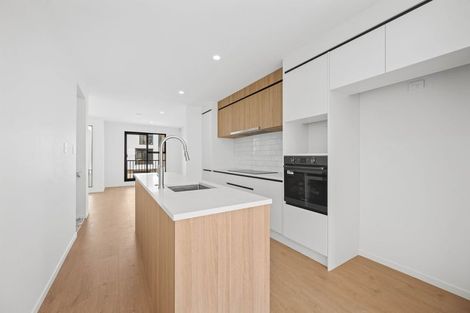 Photo of property in 7 Falcon Crescent, Hobsonville, Auckland, 0618