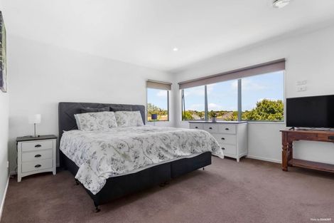 Photo of property in 8 Chippewa Place, Conifer Grove, Takanini, 2112