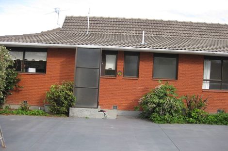 Photo of property in 1/16b Montclare Avenue, Ilam, Christchurch, 8041