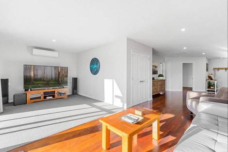 Photo of property in 96 Panorama Drive, Welcome Bay, Tauranga, 3175