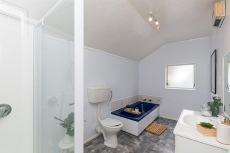 Photo of property in 18 Cambrian Street, Churton Park, Wellington, 6037