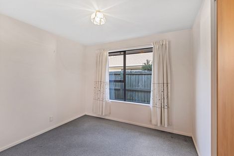 Photo of property in 1/14 Innisfree Place, Northwood, Christchurch, 8051