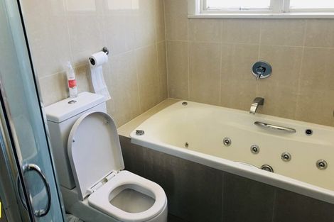 Photo of property in 8 Renton Road, Mount Albert, Auckland, 1025